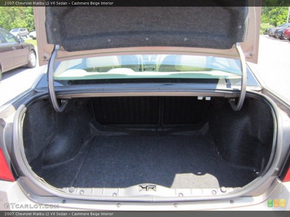 Cashmere Beige Interior Trunk for the 2007 Chevrolet Malibu LS V6 Sedan #51574384