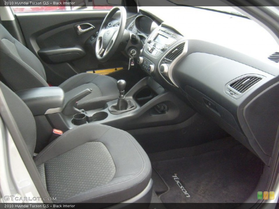 Black Interior Photo for the 2010 Hyundai Tucson GLS #51574480