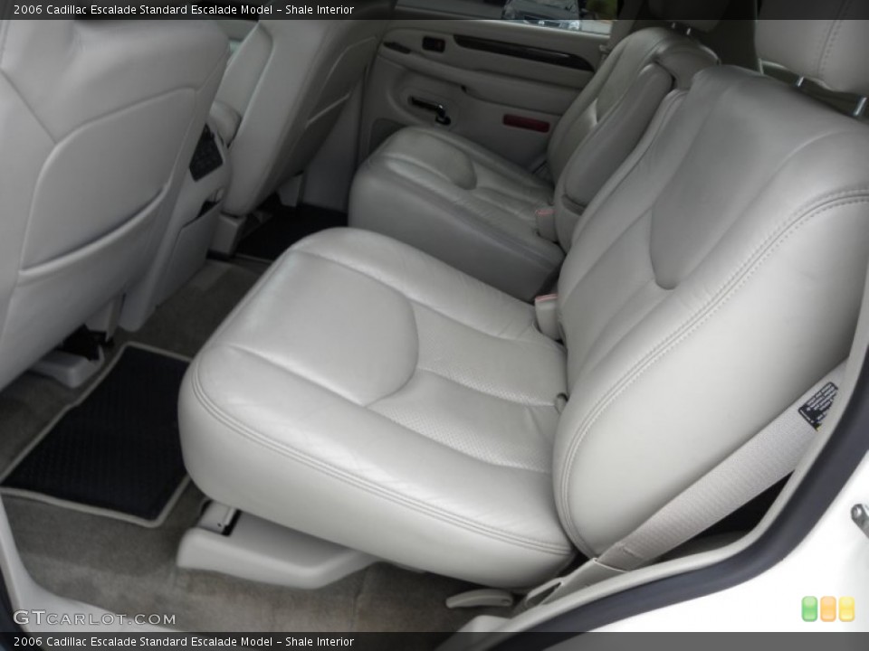 Shale Interior Photo for the 2006 Cadillac Escalade  #51577996