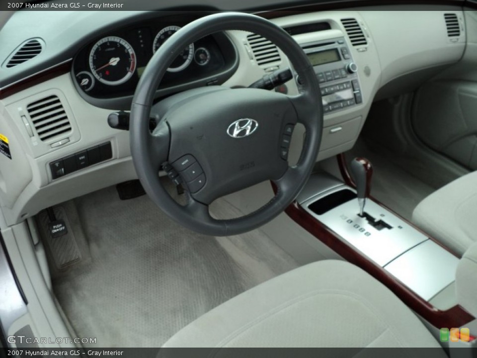 Gray Interior Photo for the 2007 Hyundai Azera GLS #51582943