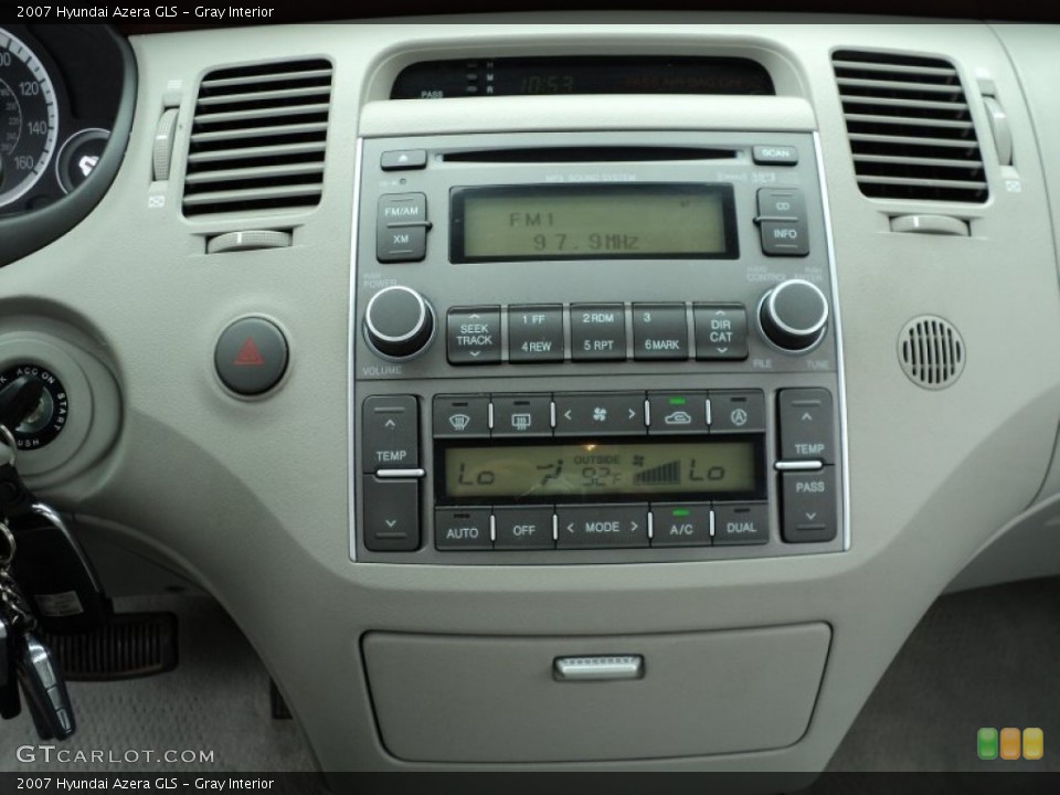 Gray Interior Controls for the 2007 Hyundai Azera GLS #51583201