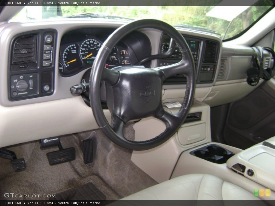 Neutral Tan/Shale Interior Photo for the 2001 GMC Yukon XL SLT 4x4 #51592660