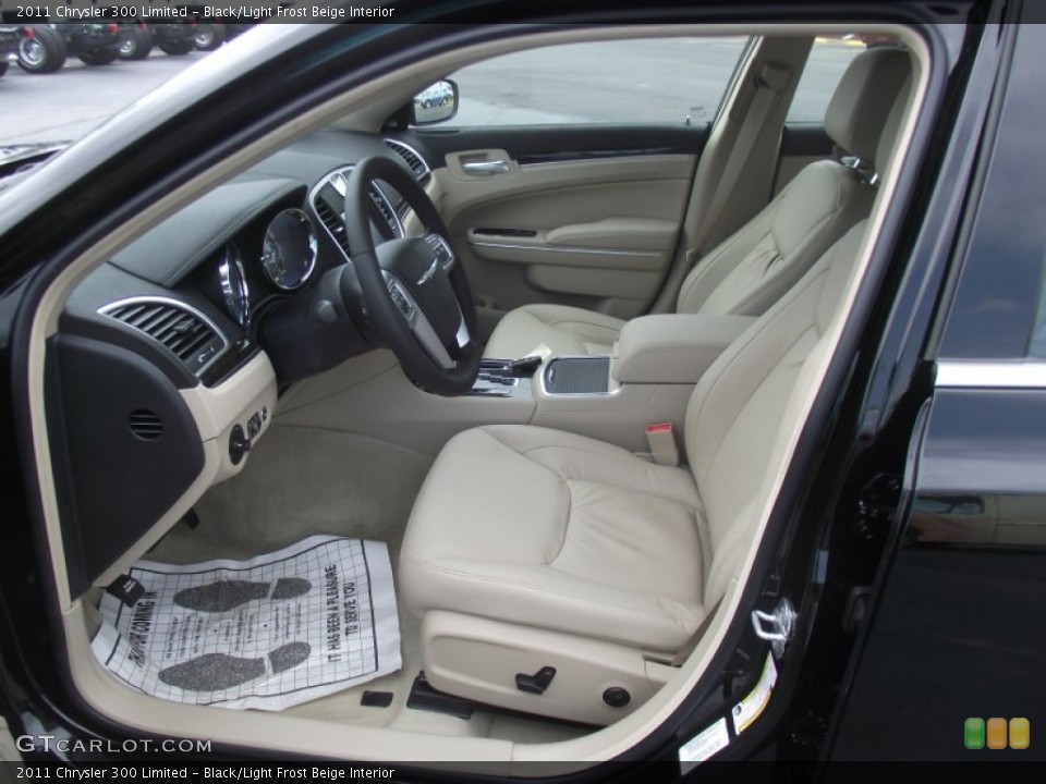 Black/Light Frost Beige Interior Photo for the 2011 Chrysler 300 Limited #51594719