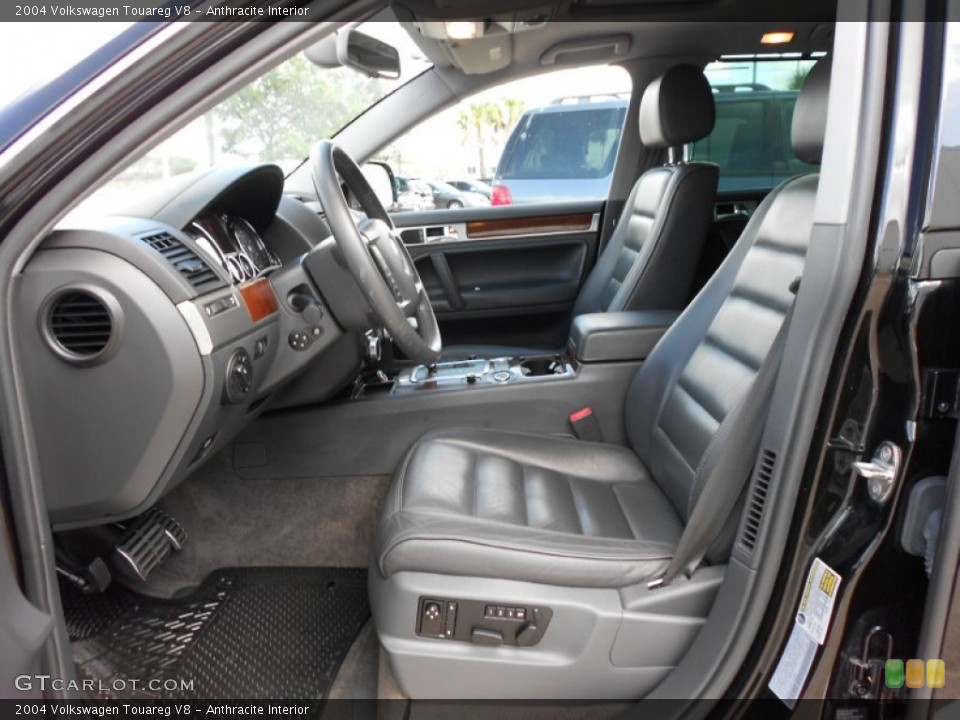 Anthracite Interior Photo for the 2004 Volkswagen Touareg V8 #51596746