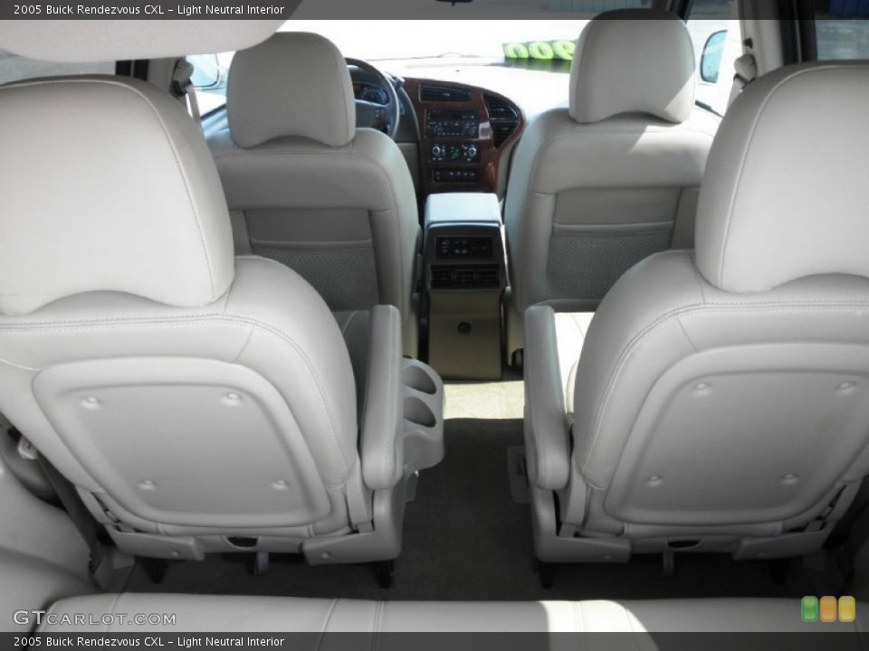 Light Neutral Interior Photo for the 2005 Buick Rendezvous CXL #51603283