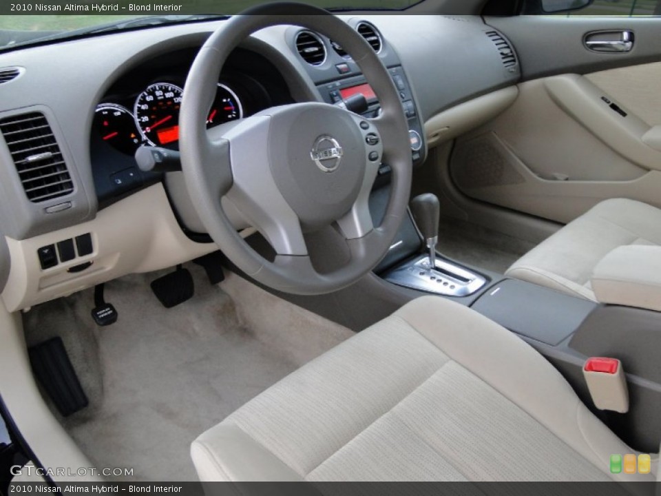 Blond Interior Photo for the 2010 Nissan Altima Hybrid #51604621