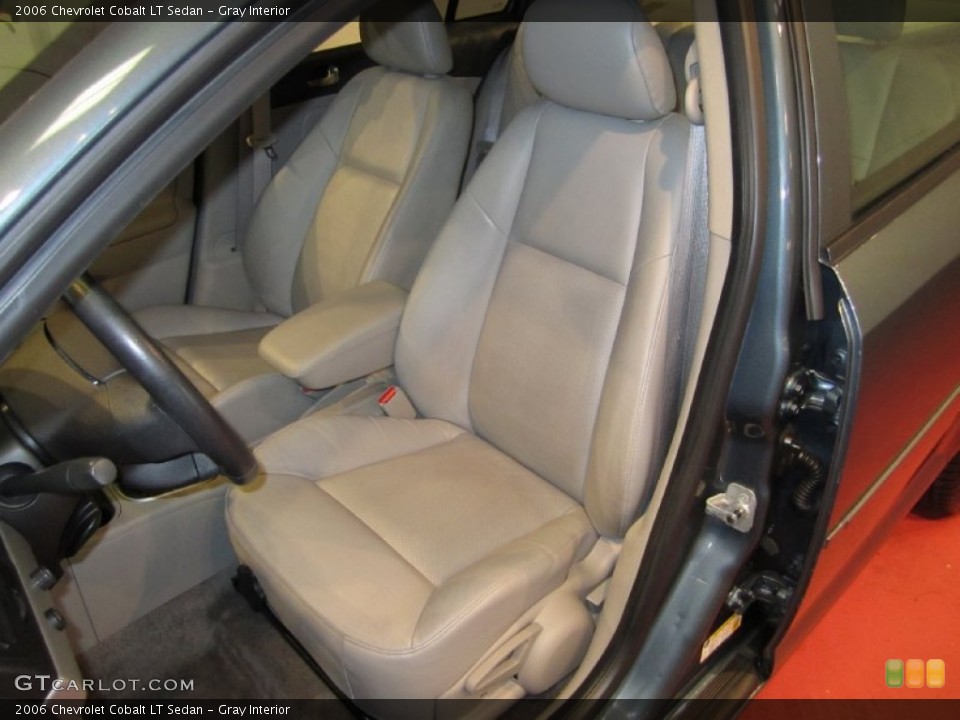 Gray Interior Photo for the 2006 Chevrolet Cobalt LT Sedan #51607603