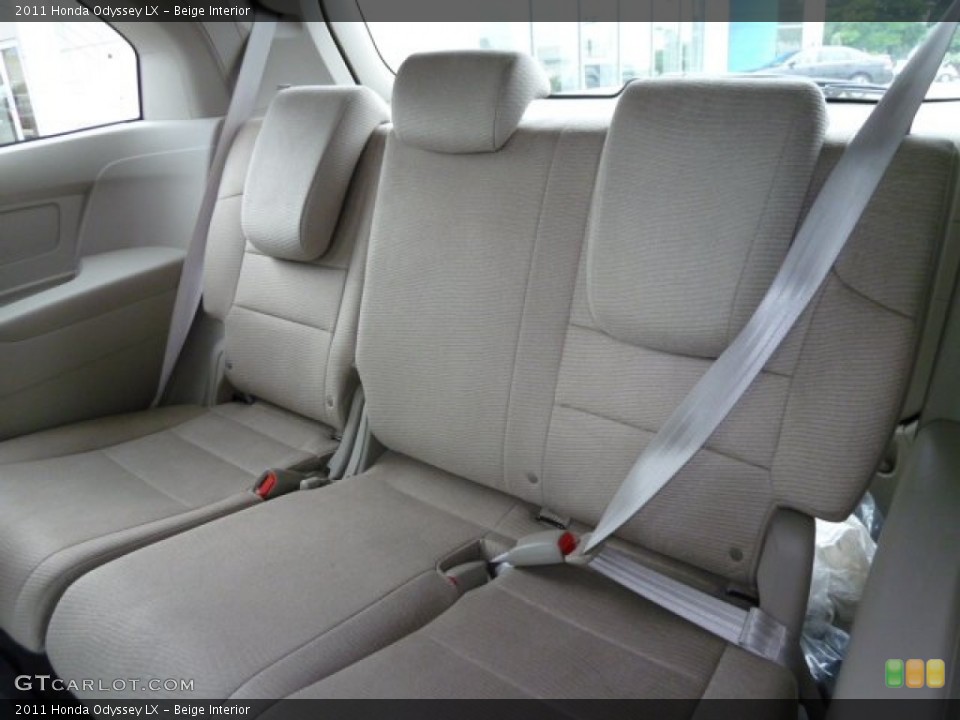 Beige Interior Photo for the 2011 Honda Odyssey LX #51616372
