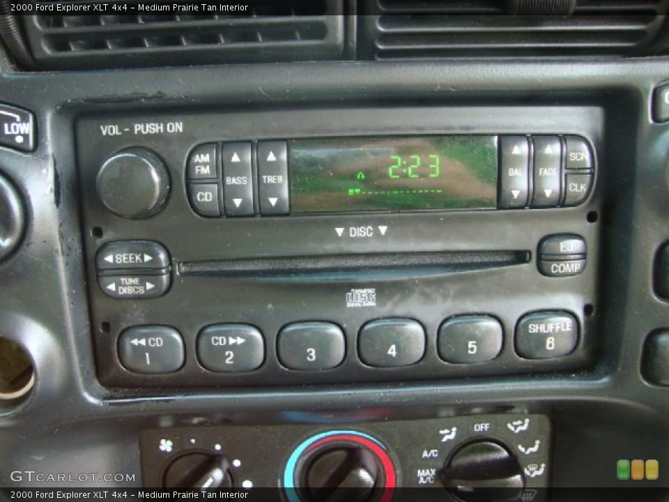 Medium Prairie Tan Interior Controls for the 2000 Ford Explorer XLT 4x4 #51619786