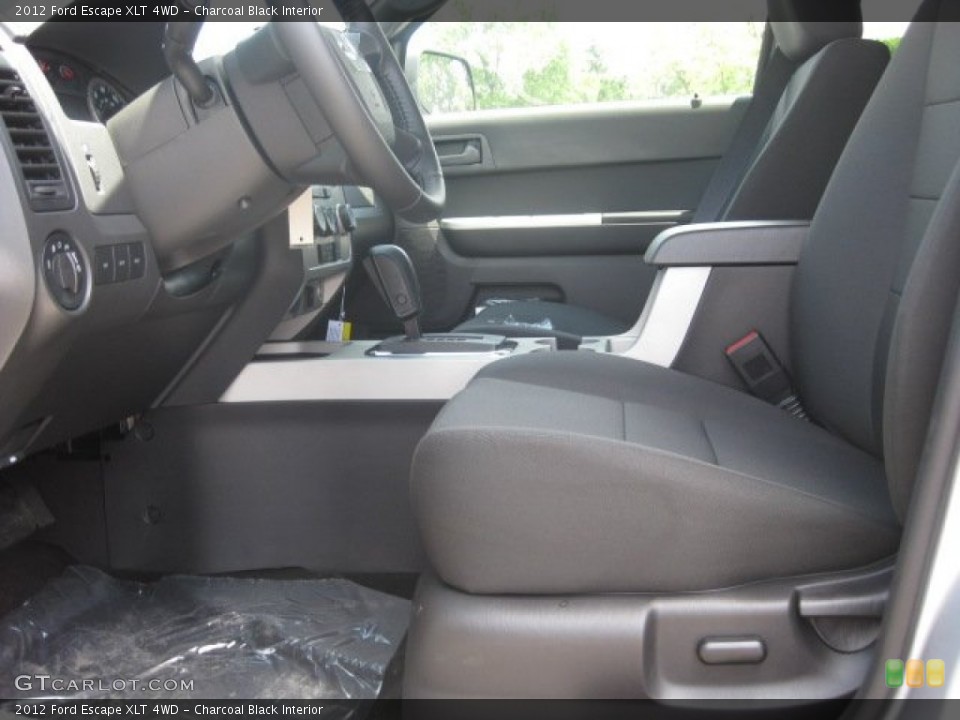 Charcoal Black Interior Photo for the 2012 Ford Escape XLT 4WD #51624727