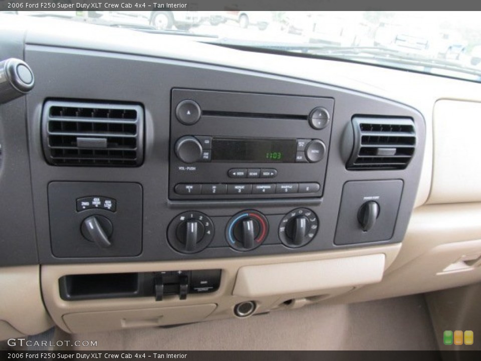 Tan Interior Controls for the 2006 Ford F250 Super Duty XLT Crew Cab 4x4 #51636139