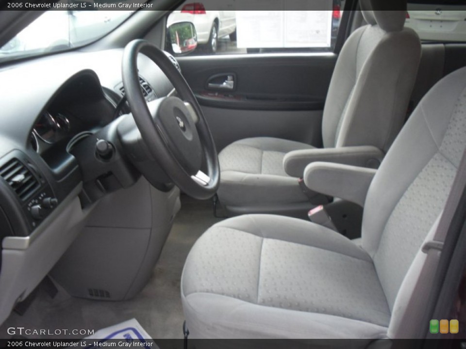 Medium Gray Interior Photo for the 2006 Chevrolet Uplander LS #51640519