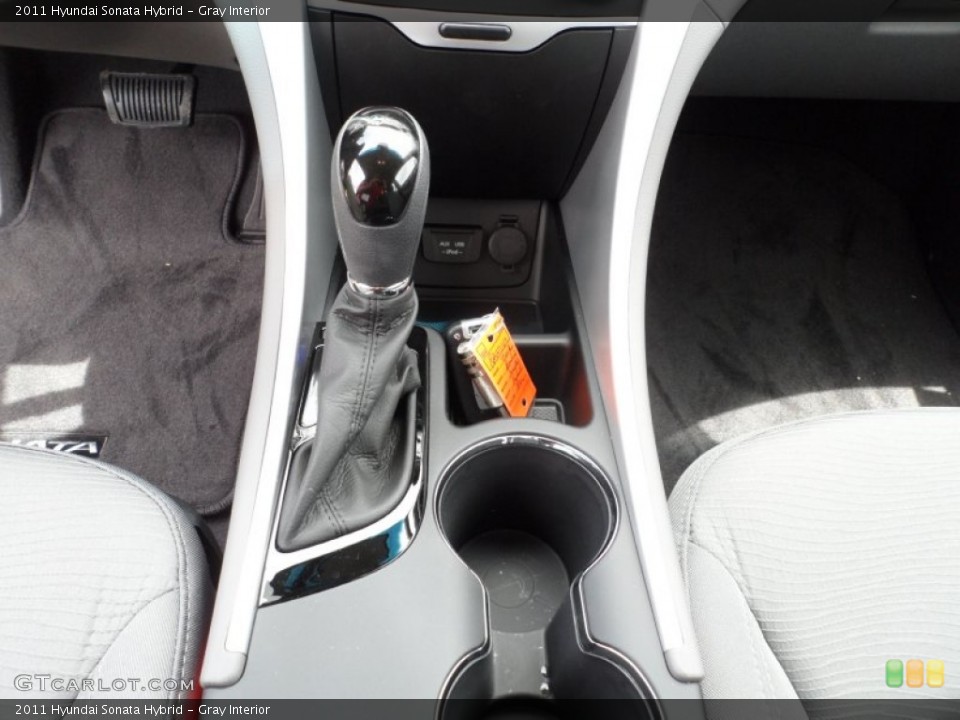 Gray Interior Transmission for the 2011 Hyundai Sonata Hybrid #51646525