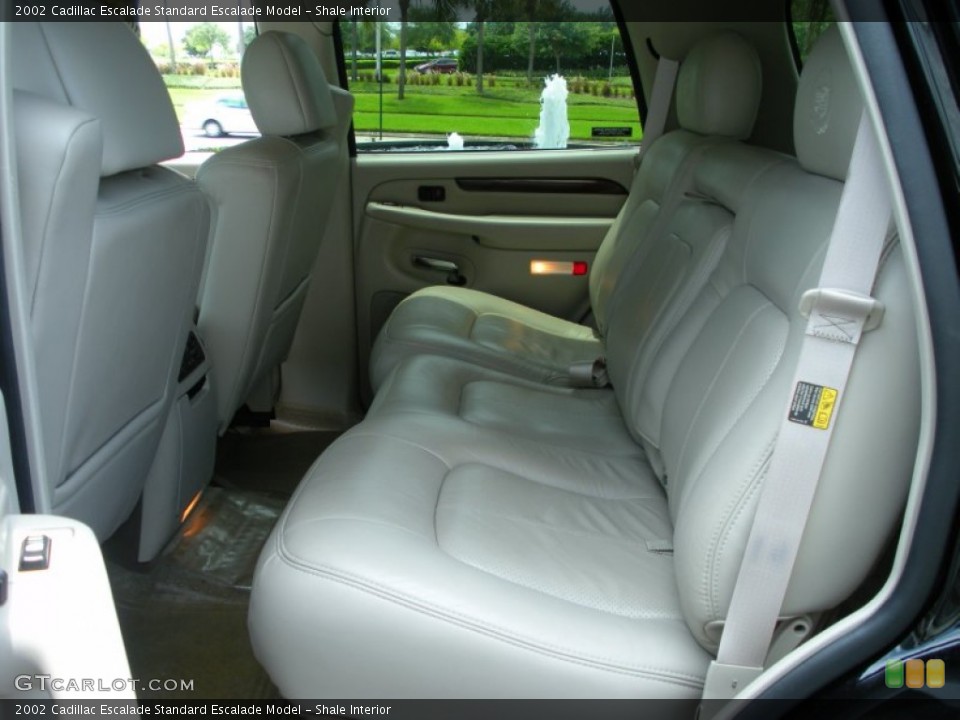 Shale Interior Photo for the 2002 Cadillac Escalade  #51647911