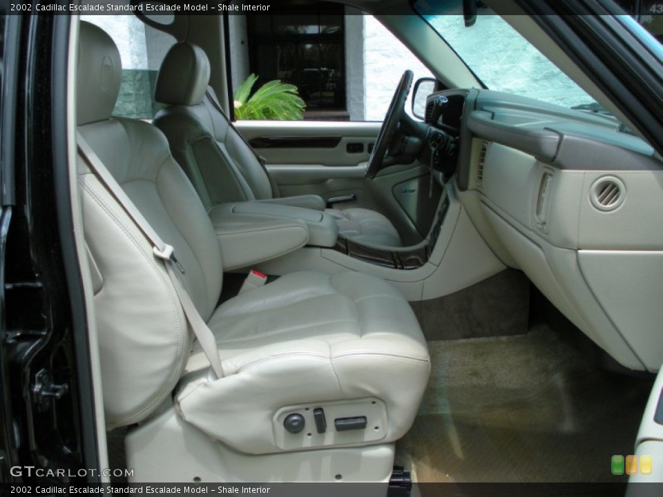 Shale Interior Photo for the 2002 Cadillac Escalade  #51647956