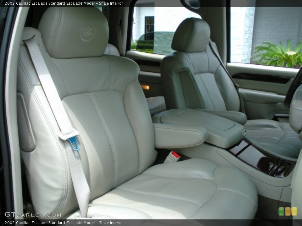 Shale Interior Photo for the 2002 Cadillac Escalade  #51647971