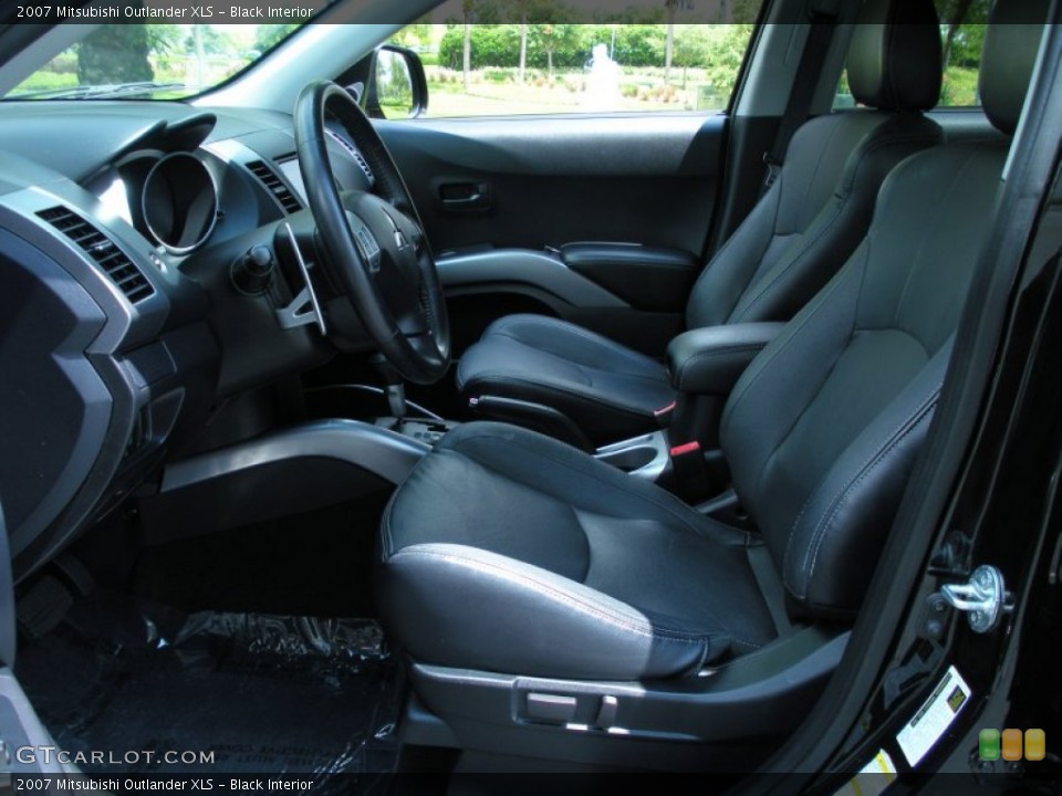 Black Interior Photo for the 2007 Mitsubishi Outlander XLS #51650083
