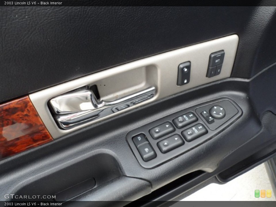 Black Interior Controls for the 2003 Lincoln LS V6 #51653097