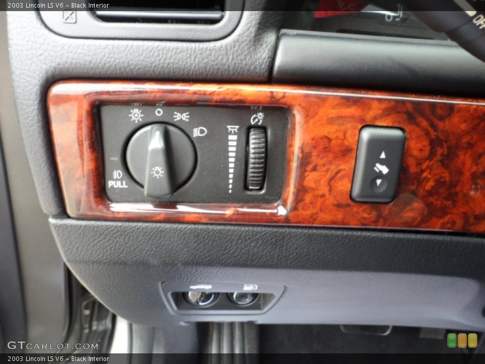 Black Interior Controls for the 2003 Lincoln LS V6 #51653401