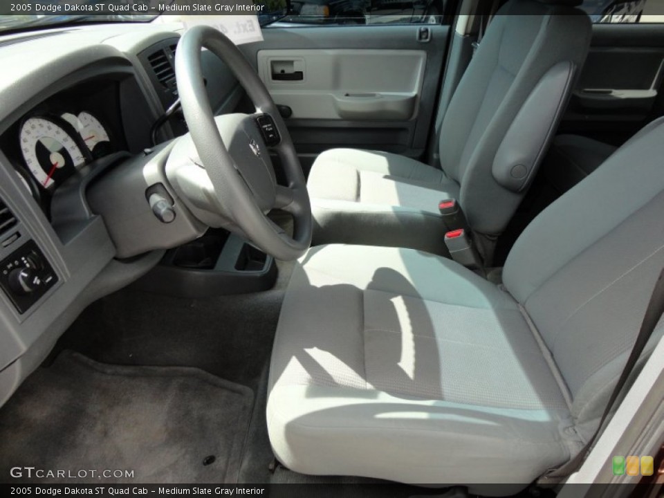 Medium Slate Gray Interior Photo for the 2005 Dodge Dakota ST Quad Cab #51661924