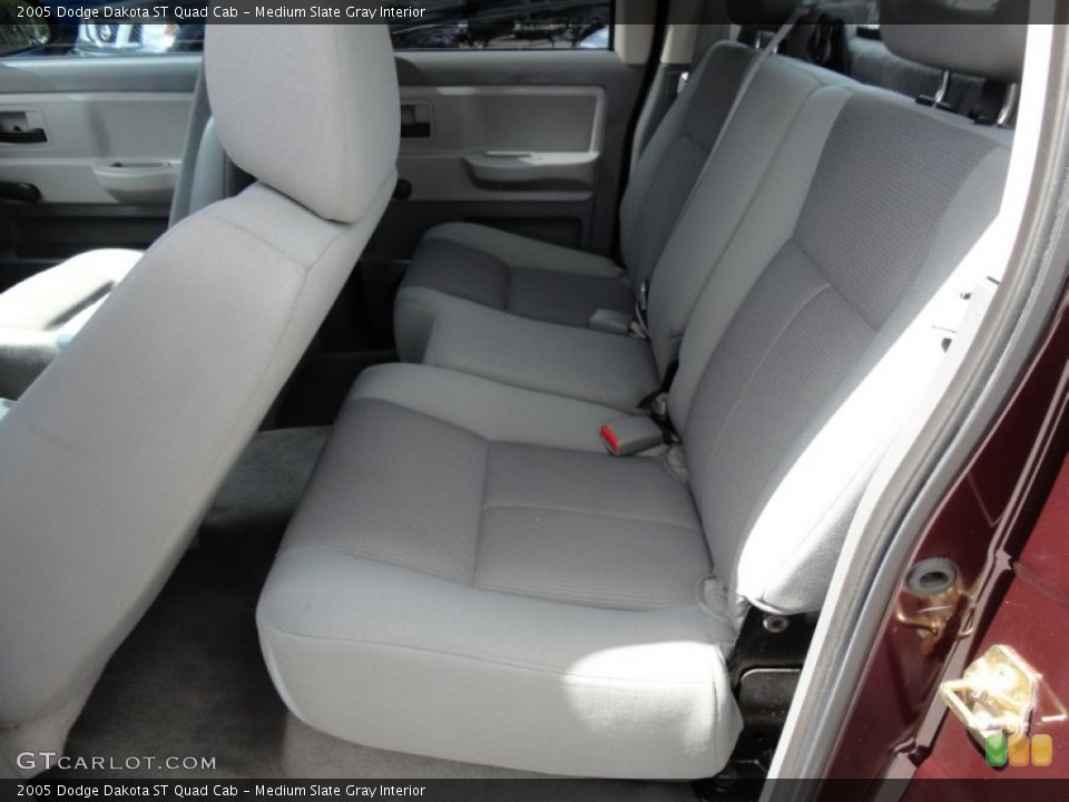 Medium Slate Gray Interior Photo for the 2005 Dodge Dakota ST Quad Cab #51661945