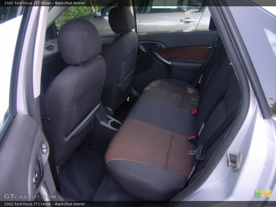 Black/Red Interior Photo for the 2002 Ford Focus ZTS Sedan #51663592