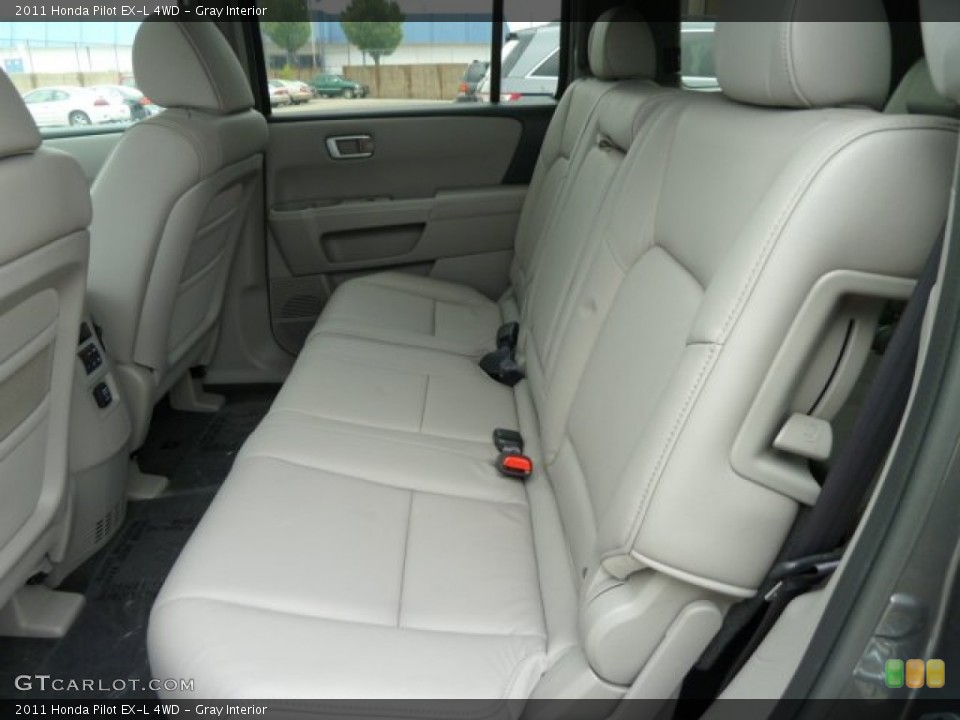 Gray Interior Photo for the 2011 Honda Pilot EX-L 4WD #51669058