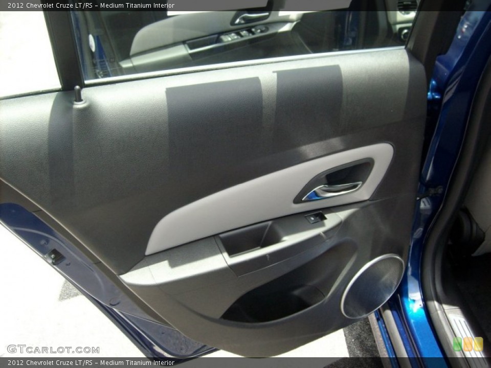 Medium Titanium Interior Door Panel for the 2012 Chevrolet Cruze LT/RS #51674266