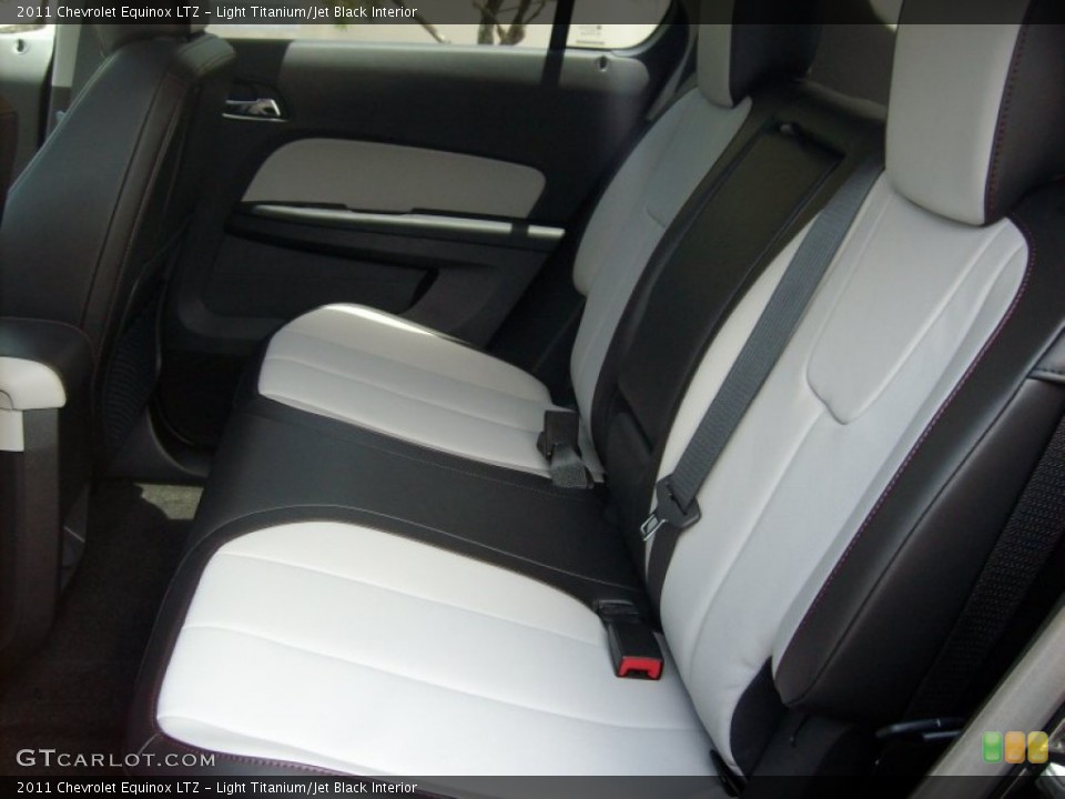 Light Titanium/Jet Black Interior Photo for the 2011 Chevrolet Equinox LTZ #51675048