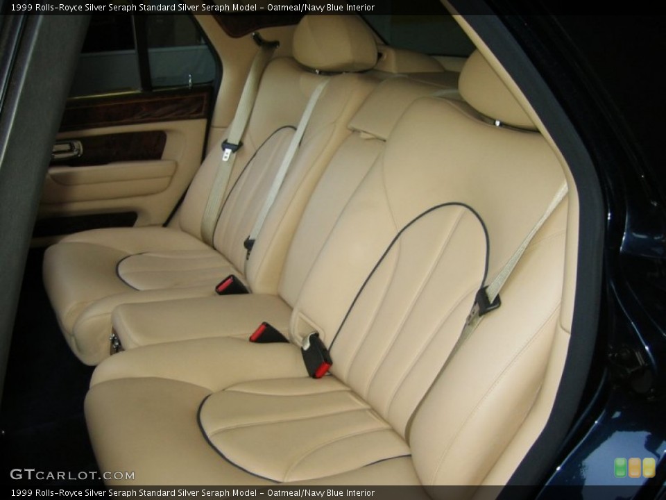Oatmeal/Navy Blue Interior Photo for the 1999 Rolls-Royce Silver Seraph  #51675450