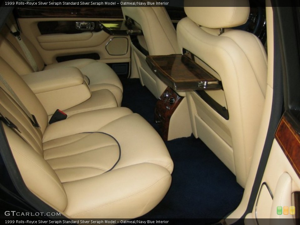 Oatmeal/Navy Blue Interior Photo for the 1999 Rolls-Royce Silver Seraph  #51675477