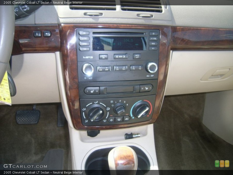 Neutral Beige Interior Controls for the 2005 Chevrolet Cobalt LT Sedan #51694810