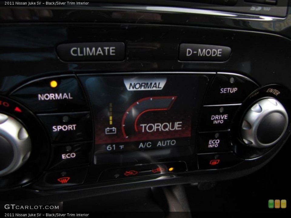 Black/Silver Trim Interior Controls for the 2011 Nissan Juke SV #51706879