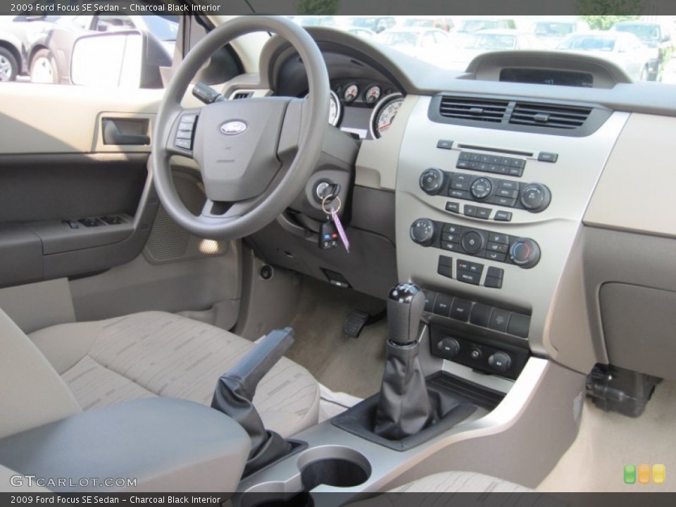 Charcoal Black Interior Transmission for the 2009 Ford Focus SE Sedan #51708289