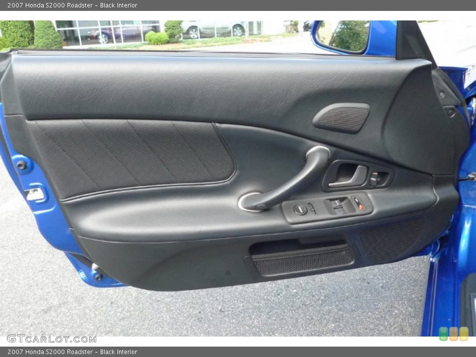 Black Interior Door Panel for the 2007 Honda S2000 Roadster #51710047