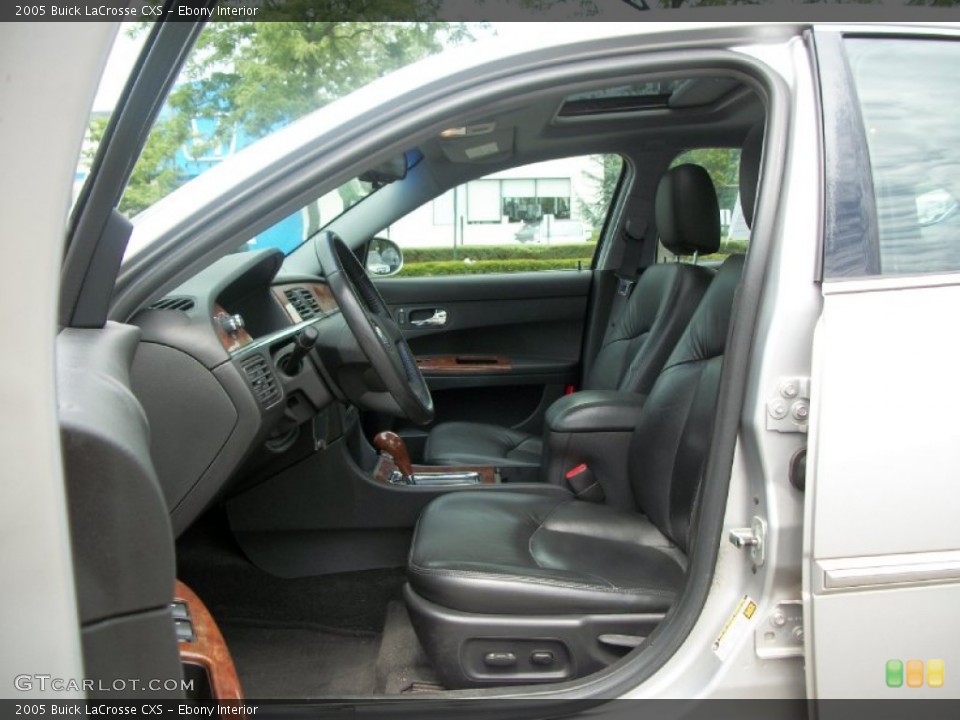Ebony Interior Photo for the 2005 Buick LaCrosse CXS #51711472