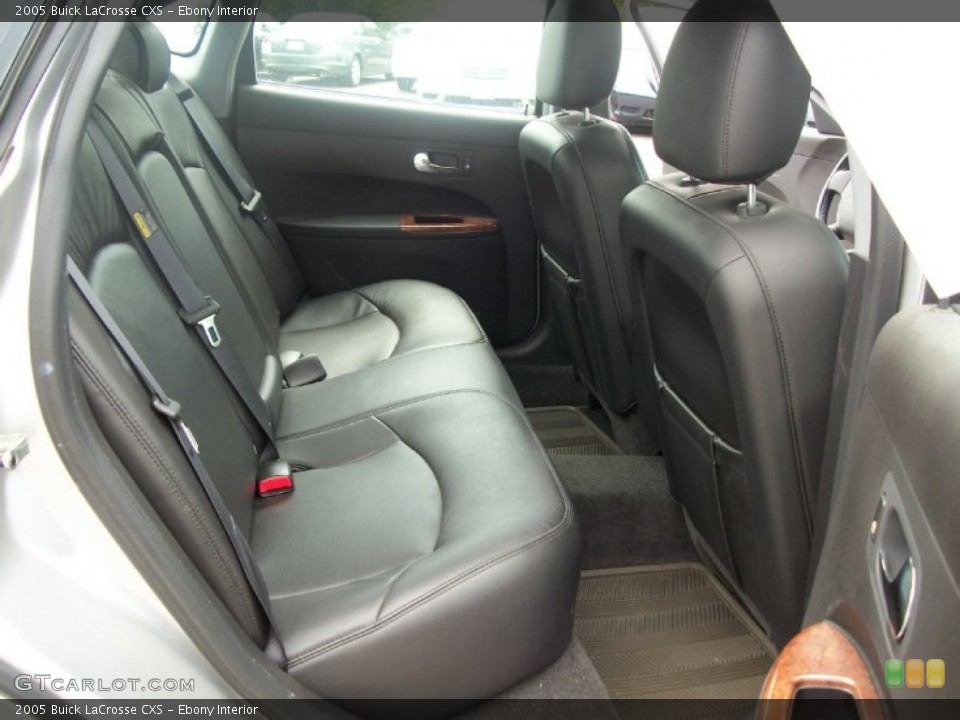 Ebony Interior Photo for the 2005 Buick LaCrosse CXS #51711529
