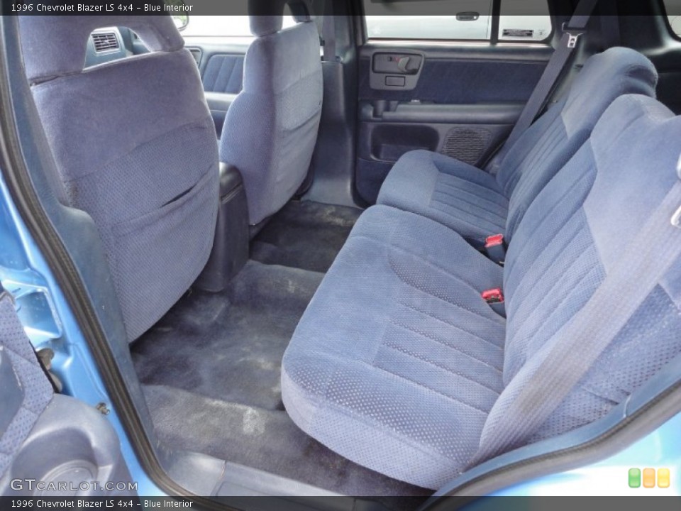 Blue Interior Photo for the 1996 Chevrolet Blazer LS 4x4 #51711973