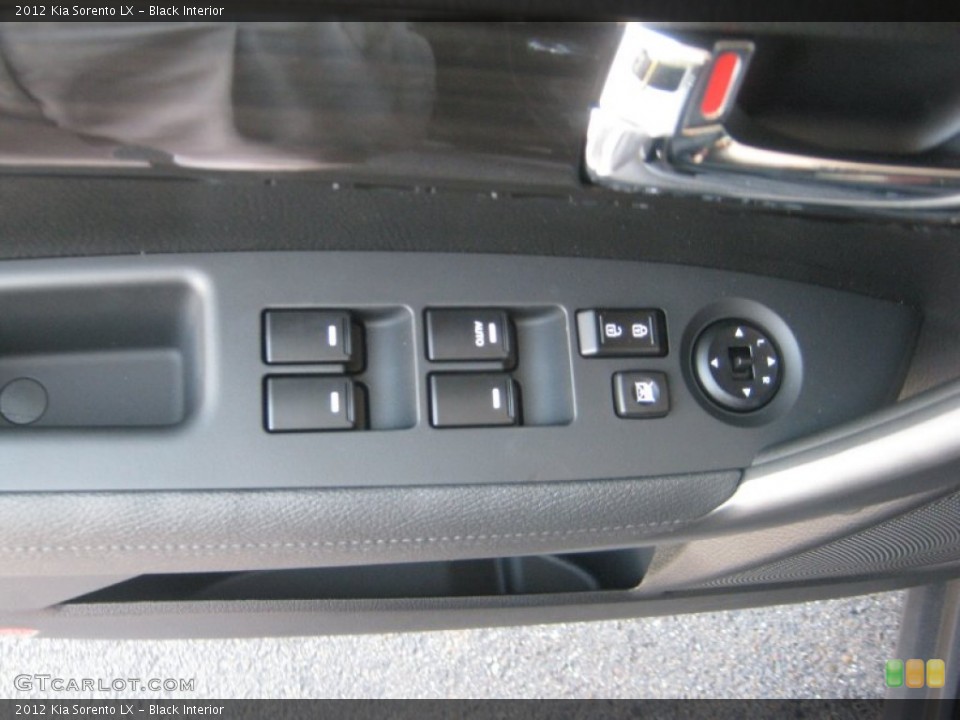 Black Interior Controls for the 2012 Kia Sorento LX #51715357
