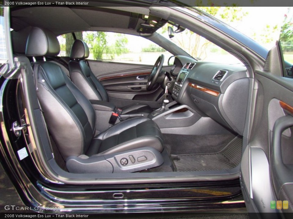Titan Black Interior Photo for the 2008 Volkswagen Eos Lux #51717103