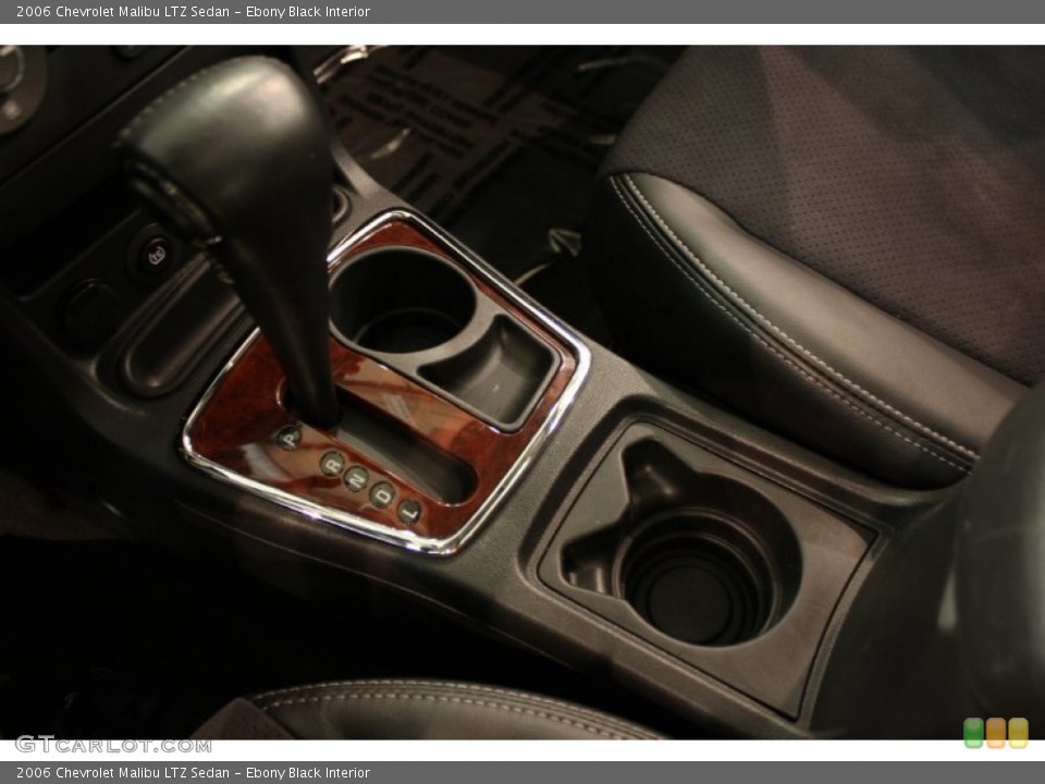 Ebony Black Interior Transmission for the 2006 Chevrolet Malibu LTZ Sedan #51717529