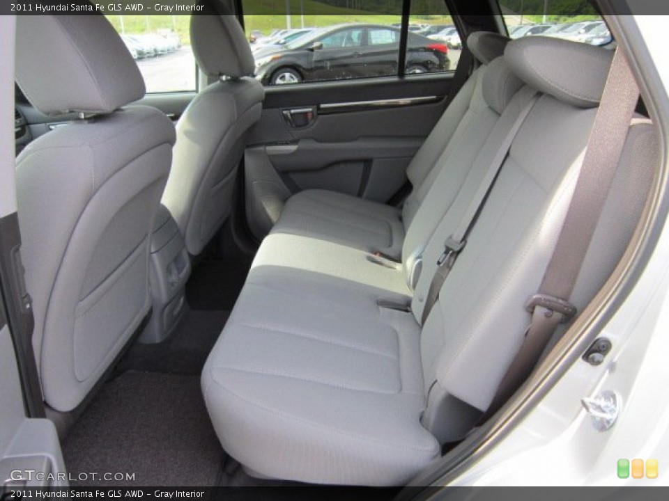 Gray Interior Photo for the 2011 Hyundai Santa Fe GLS AWD #51720544