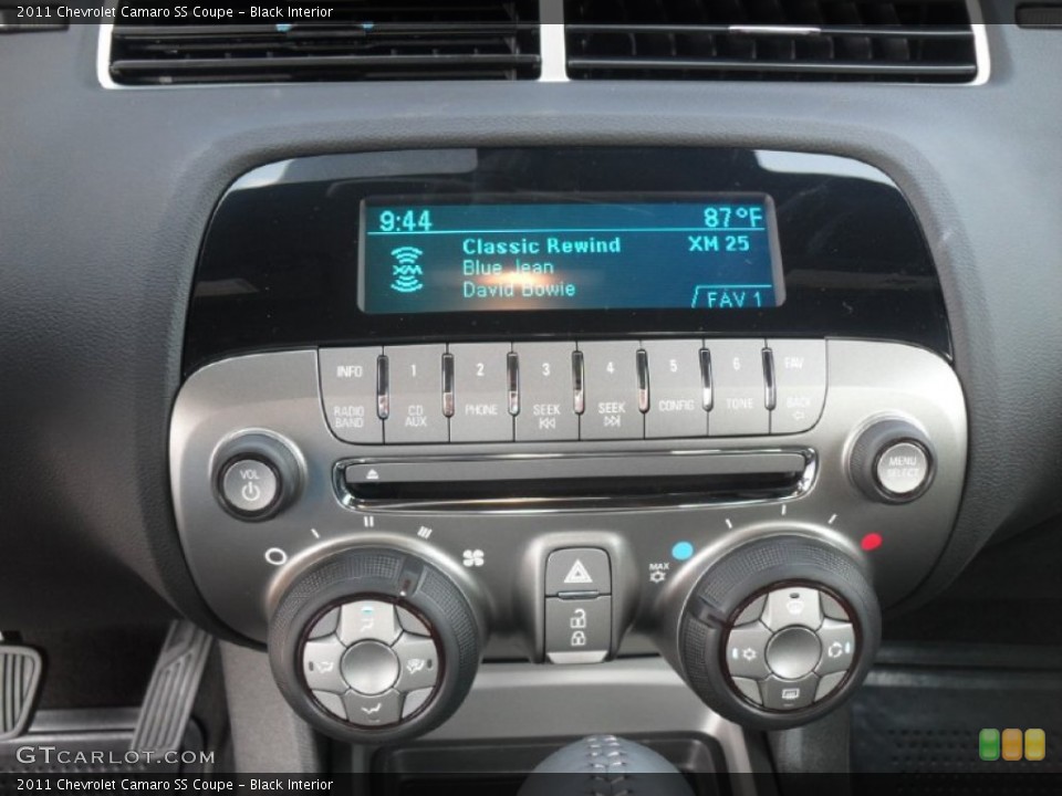 Black Interior Controls for the 2011 Chevrolet Camaro SS Coupe #51721375