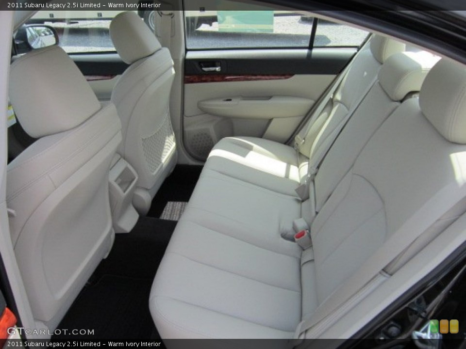 Warm Ivory Interior Photo for the 2011 Subaru Legacy 2.5i Limited #51721906