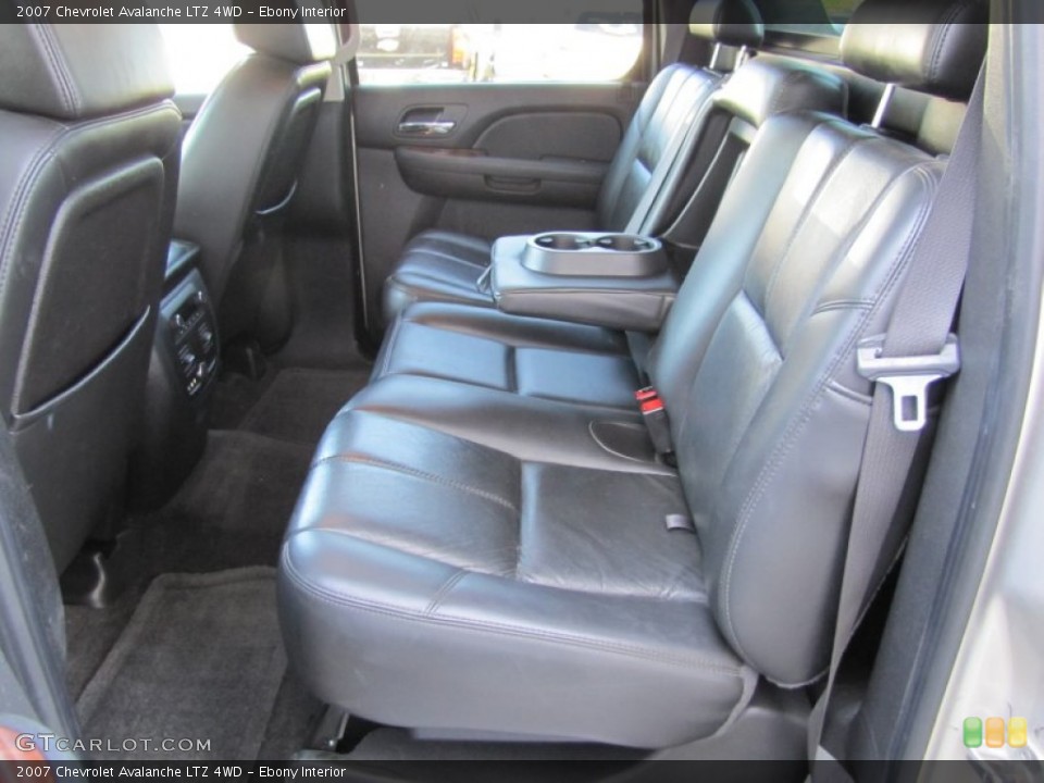 Ebony Interior Photo for the 2007 Chevrolet Avalanche LTZ 4WD #51748057
