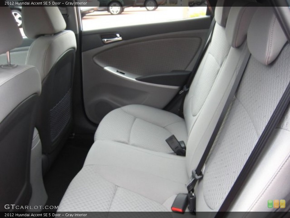 Gray Interior Photo for the 2012 Hyundai Accent SE 5 Door #51752593