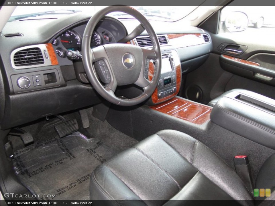 Ebony Interior Photo for the 2007 Chevrolet Suburban 1500 LTZ #51754150