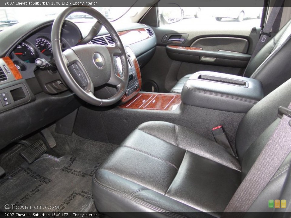 Ebony Interior Photo for the 2007 Chevrolet Suburban 1500 LTZ #51754165