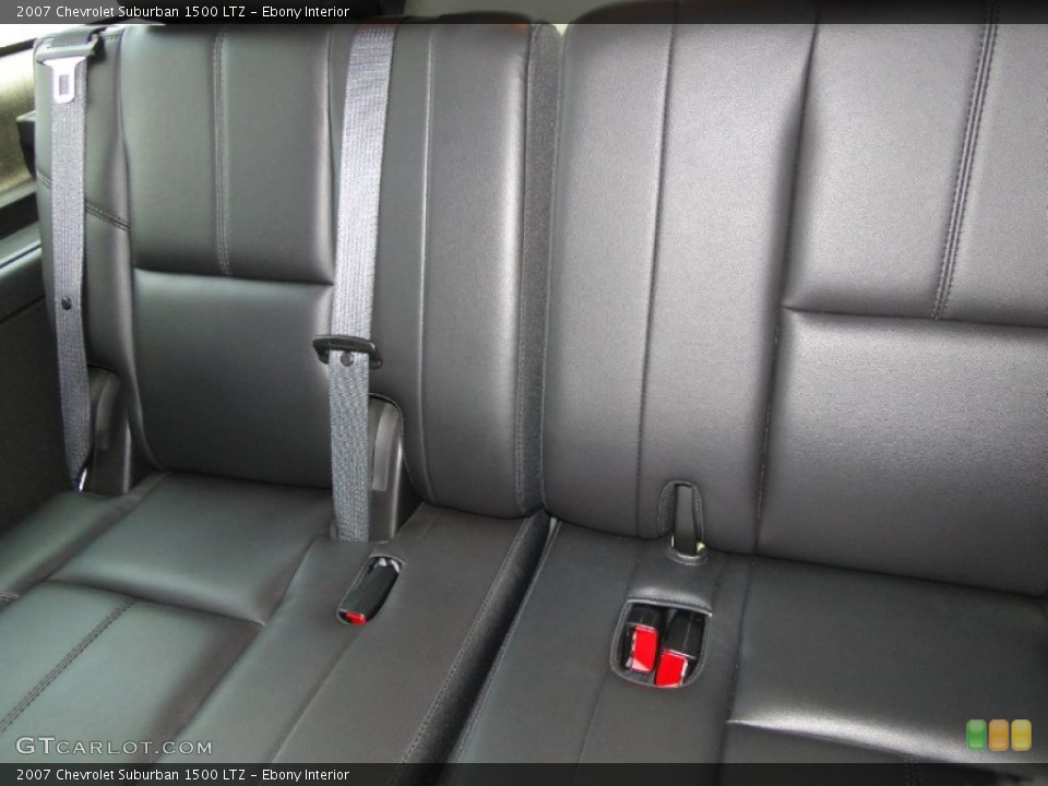 Ebony Interior Photo for the 2007 Chevrolet Suburban 1500 LTZ #51754492