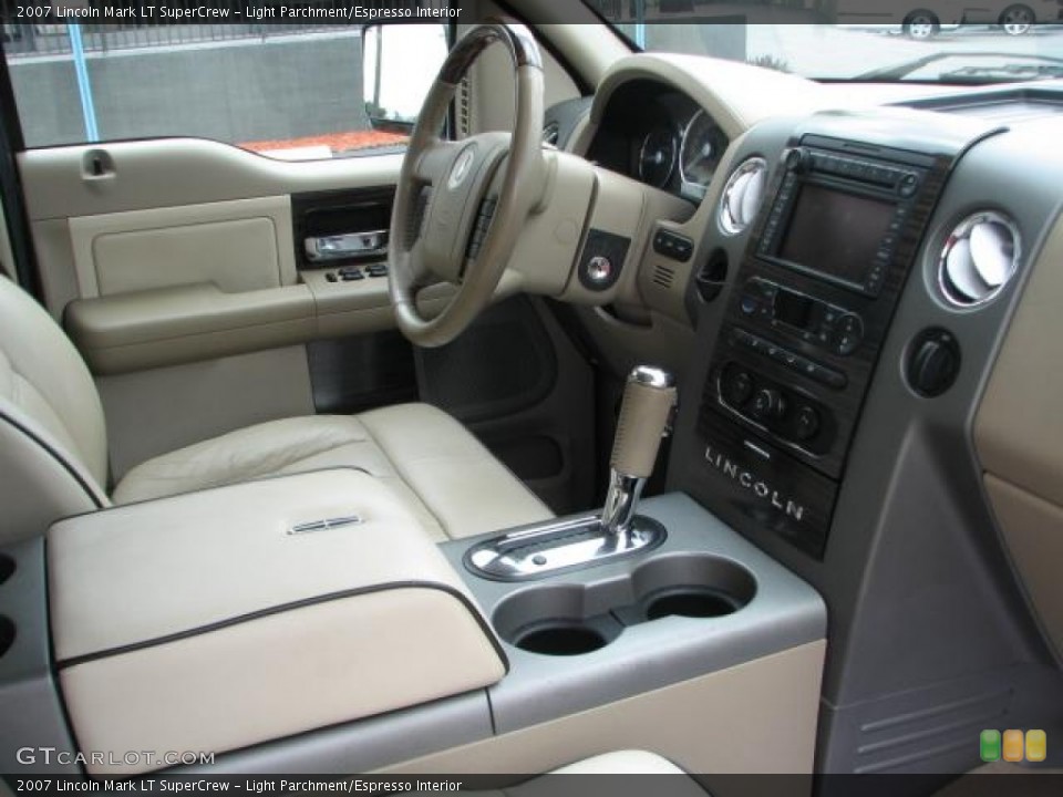 Light Parchment/Espresso Interior Photo for the 2007 Lincoln Mark LT SuperCrew #51759430
